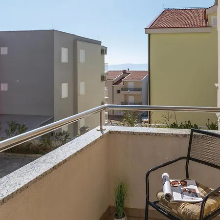 Gorgeous In With Wifi Makarska